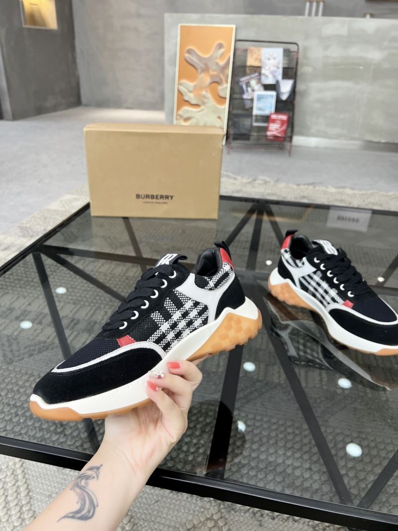 Burberry Low Shoes